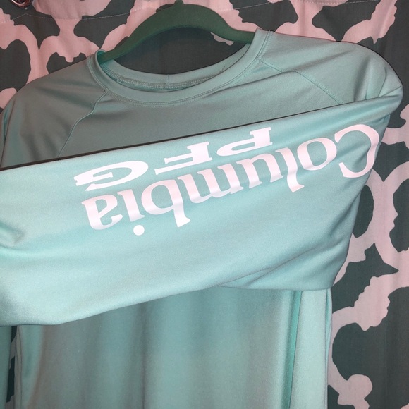 Columbia PFG women’s long sleeve shirt - Picture 2 of 4